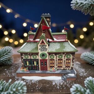 Dept 56 North Pole Series North Pole Express Depot Porcelain Hand Painted VTG 93